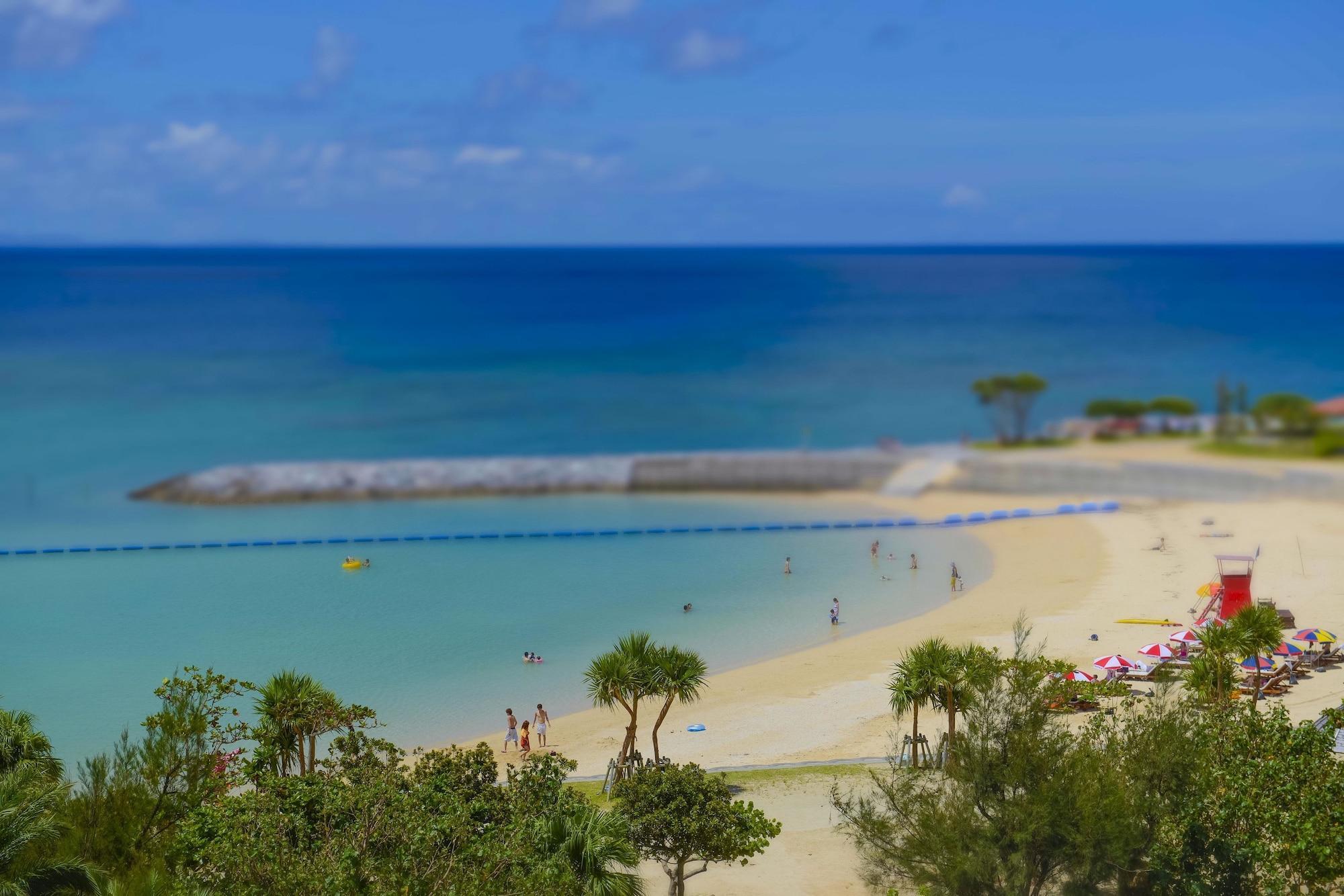 The Beach Tower Okinawa Chatan Exterior photo